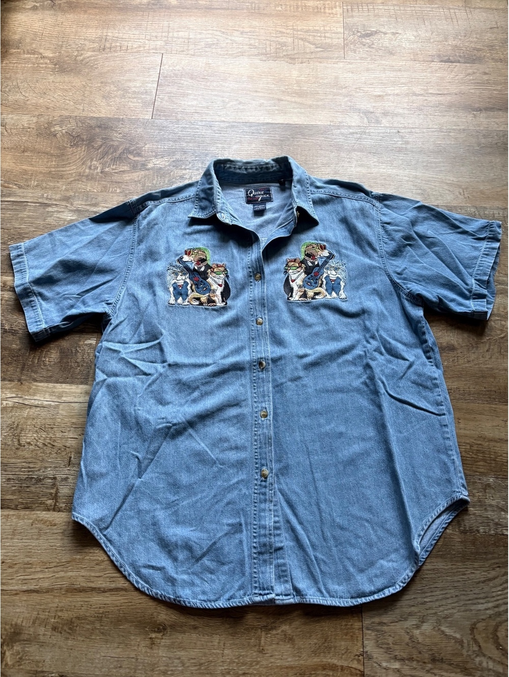 Vintage Quinn Again Light Blue Denim Shirt with Cat Embroidery Size Large